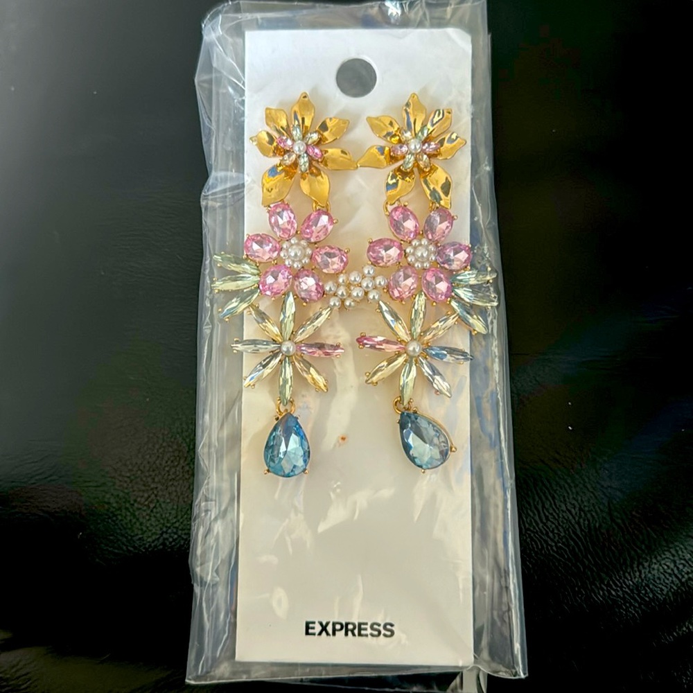 Express drop rhinestone bling flowers jewel dangling chandelier earring studs